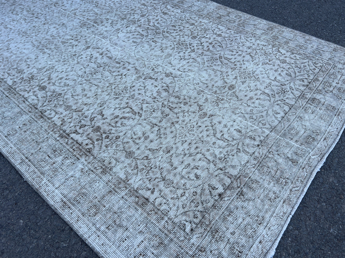 5x8 Handwoven Wool Turkish Rug: Neutral Oushak Area Rug
