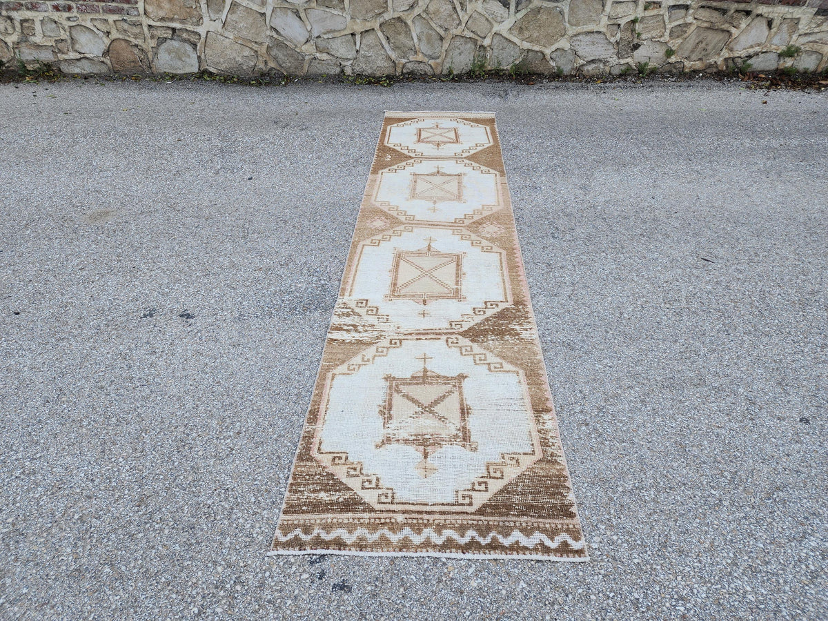2x11 Turkish Oushak Wool Runner Rug: Bohemian Farmhouse Hallway Decor