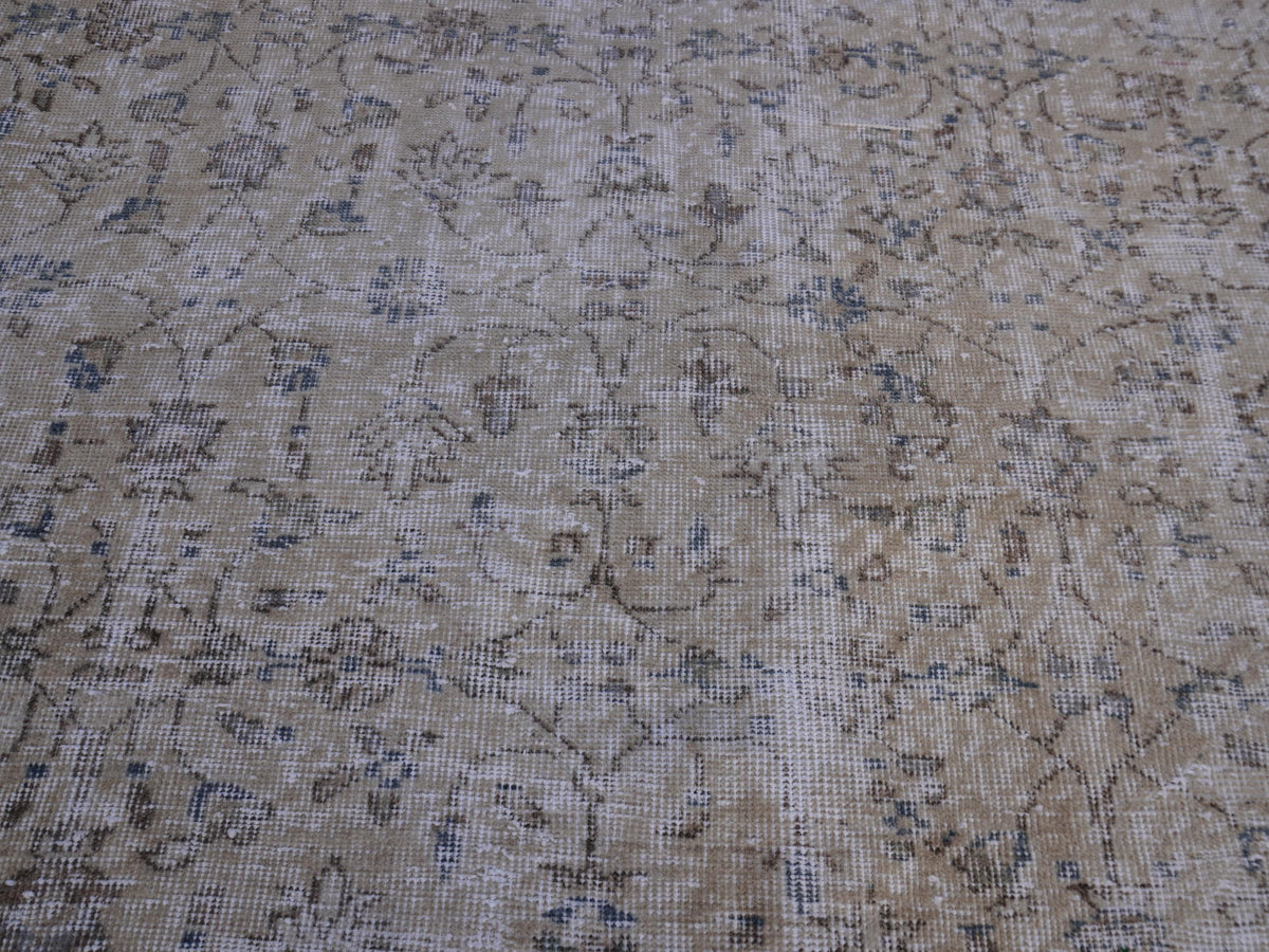 Handwoven Beige Oushak Wool Rug: 5x8 Turkish Boho Area Rug