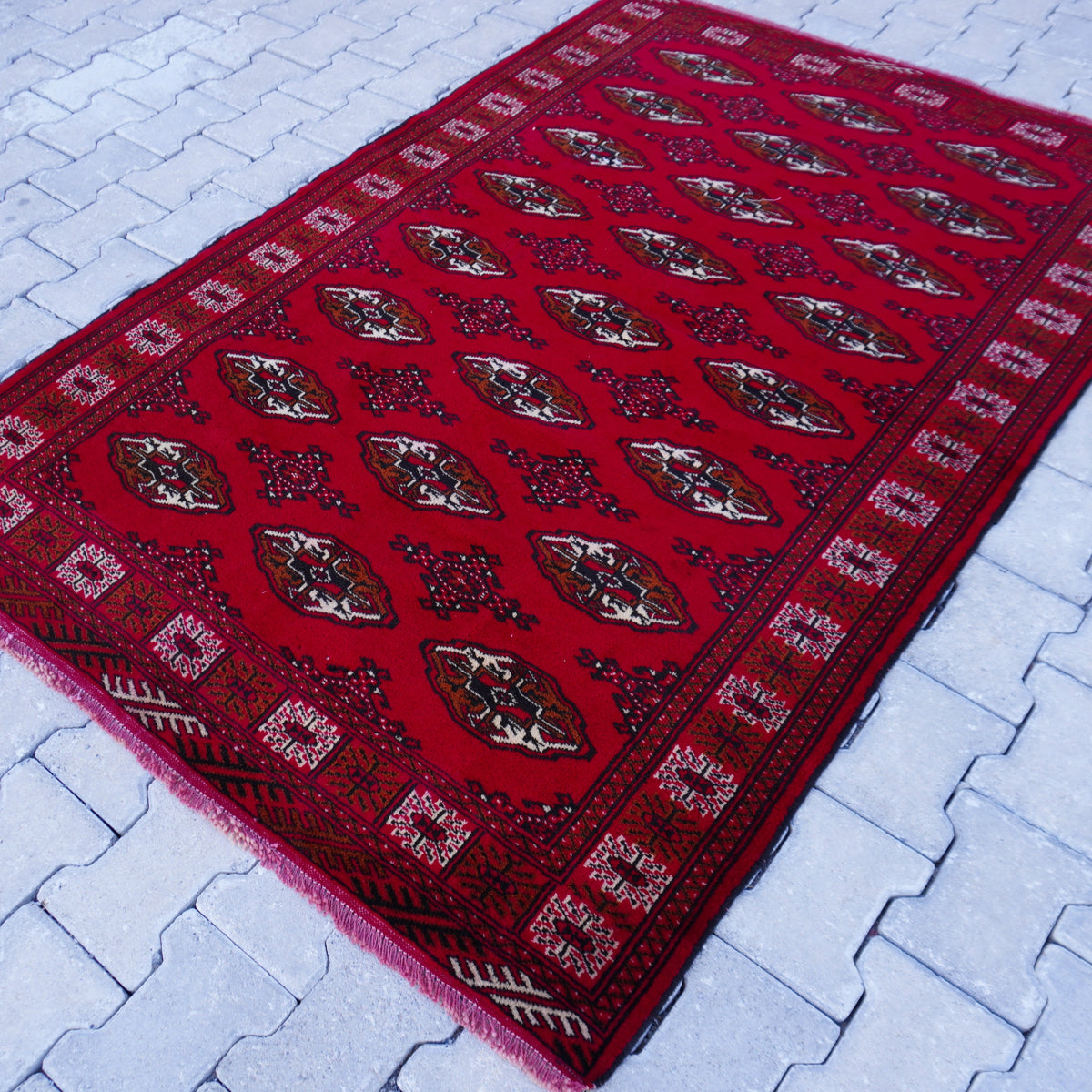 4x6 Vintage Turkmen Rug: Hand-Knotted Wool, Red Accent Rug