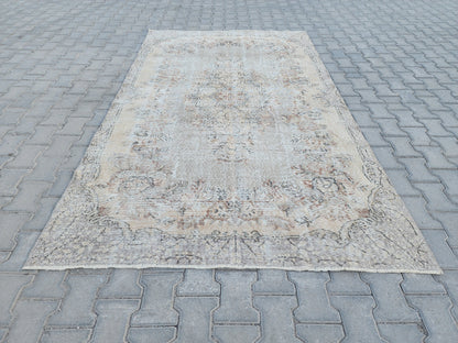 Vintage Oushak Rug 5x9: Handmade Wool, Bohemian Style
