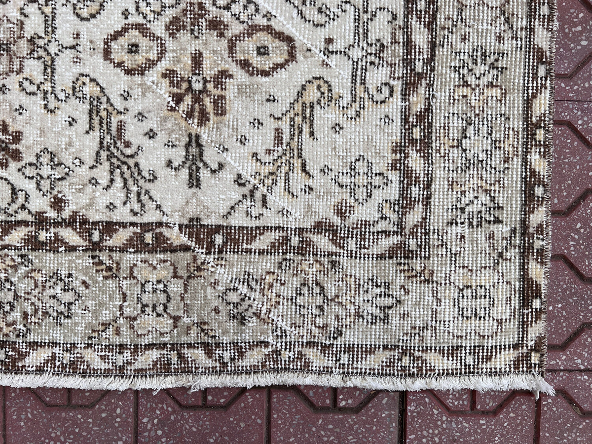 4x7 Handwoven Turkish Oushak Rug: Neutral Gray Wool & Cotton