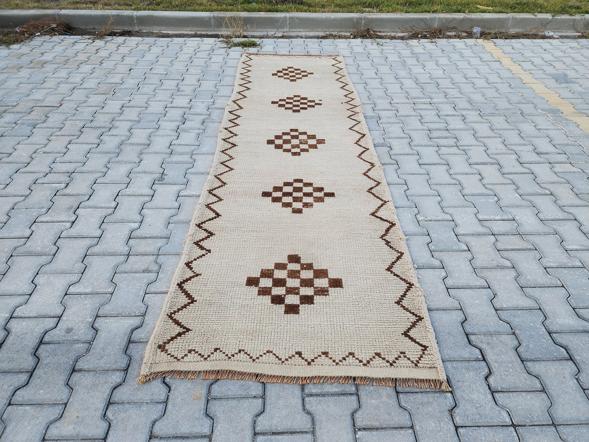 White Herki Rug 3x10: Vintage Bohemian Hallway Runner