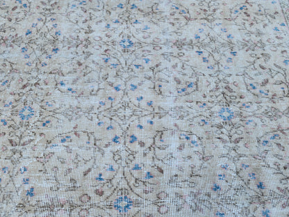 Vintage Oushak Rug 5x8: Hand-Knotted Beige Oriental Rug
