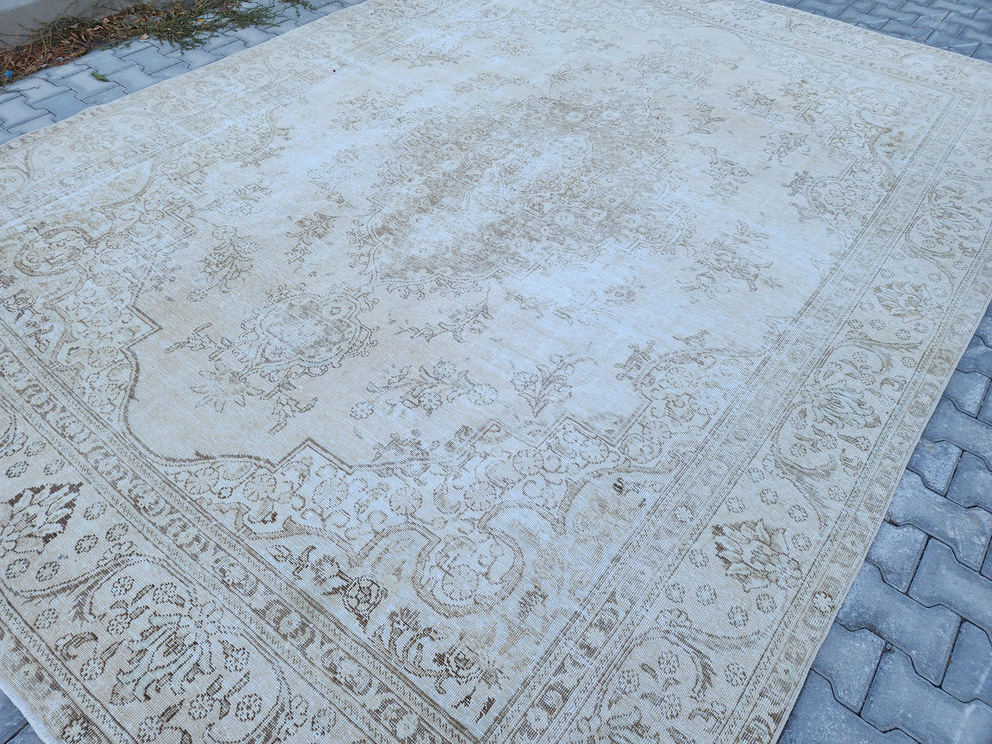 Vintage Neutral Large Rug 9x12 ft - skua220