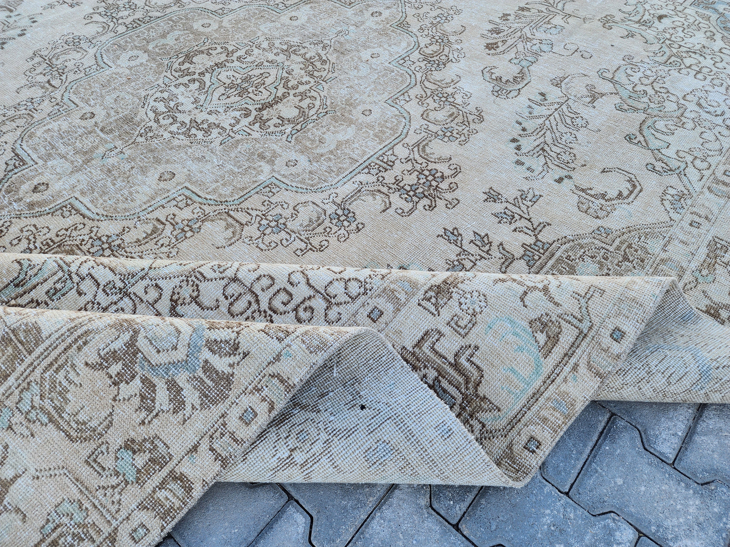 Vintage Rug Oversize 9x12 ft- sku1407