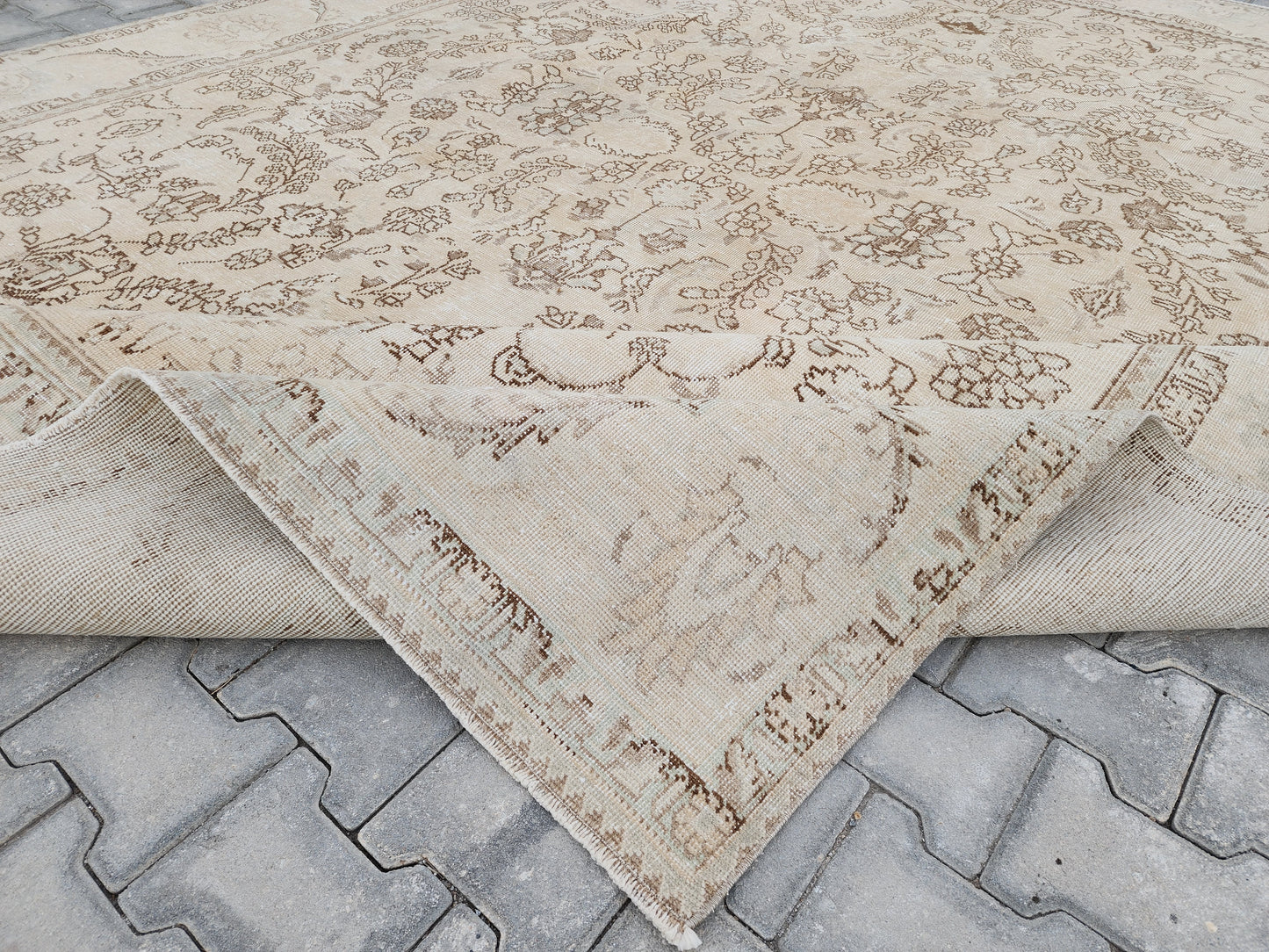 Vintage Hand Woven Rug 9x12 ft - sku1462