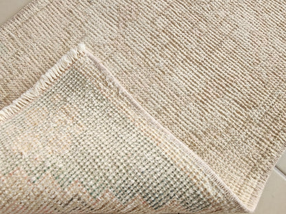 Hand Made Small Neutral Rug 2x3 ft - skuy133