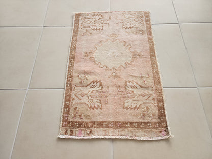 Hand Made Mini Decor Rug 2x3 ft - skuy141
