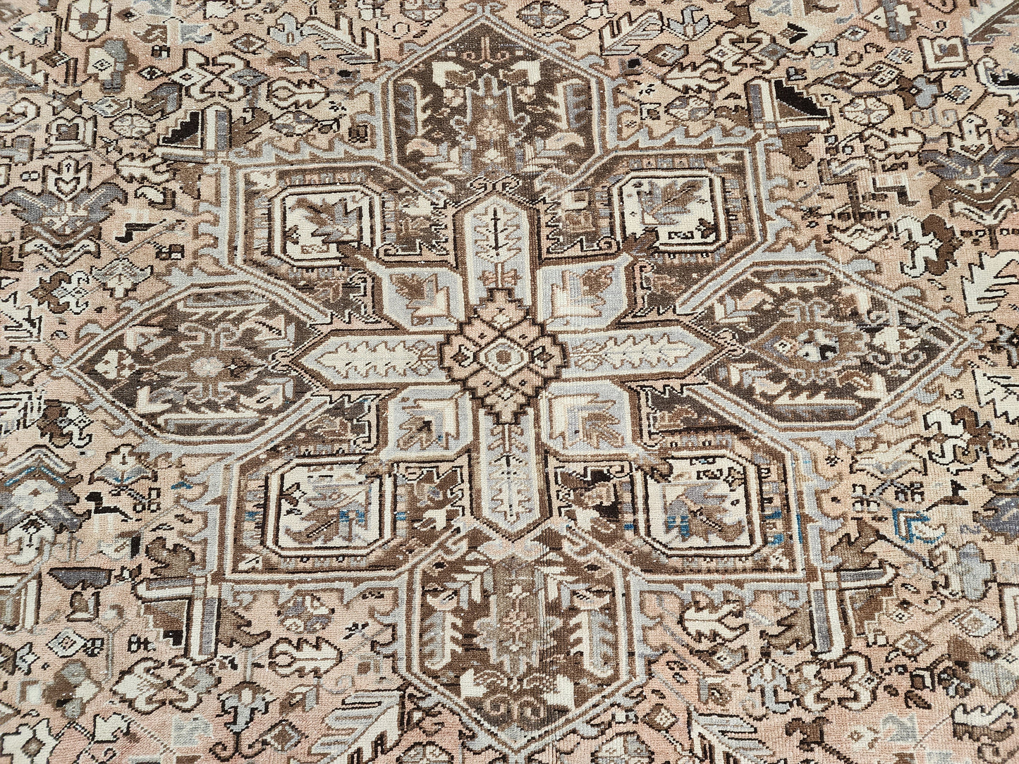 Vintage Heriz Wool Rug 9x12 ft – Hand Knotted Persian Tribal Neutral Beige Area Rug (1950s)- sku2096