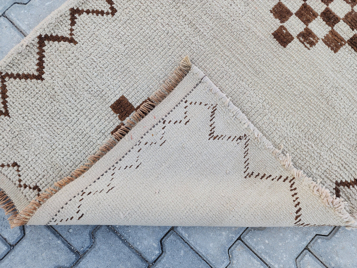 White Herki Rug 3x10: Vintage Bohemian Hallway Runner