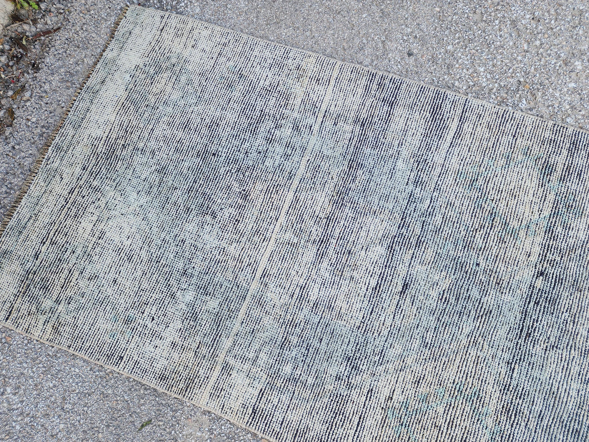 3x11 Vintage Gray Wool Runner Rug: Hand Knotted Hallway Carpet