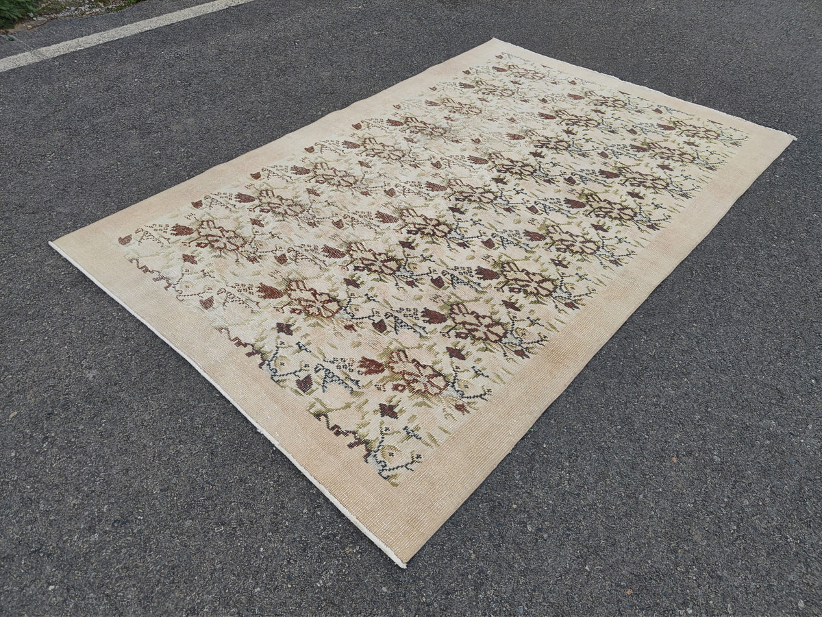 6x9 Handwoven Oushak Rug: Neutral Turkish Wool & Cotton