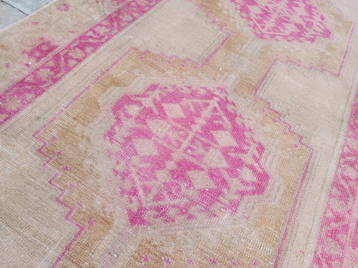 Vintage Pink Wool Oushak Runner Rug - 3x9 Oriental Entryway Rug