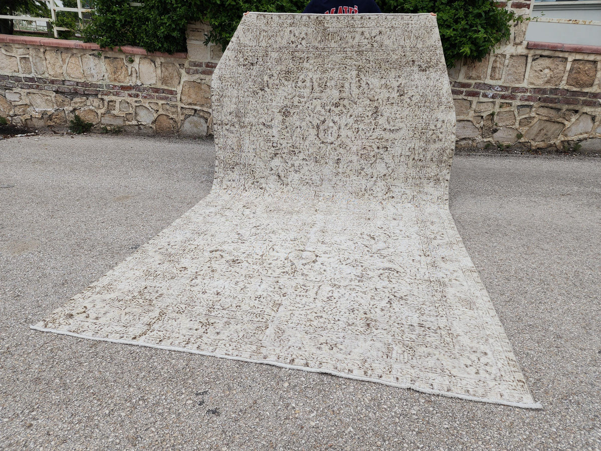 Hand Knotted Wool Oushak Rug 6x10: Ivory Beige Turkish Area Rug
