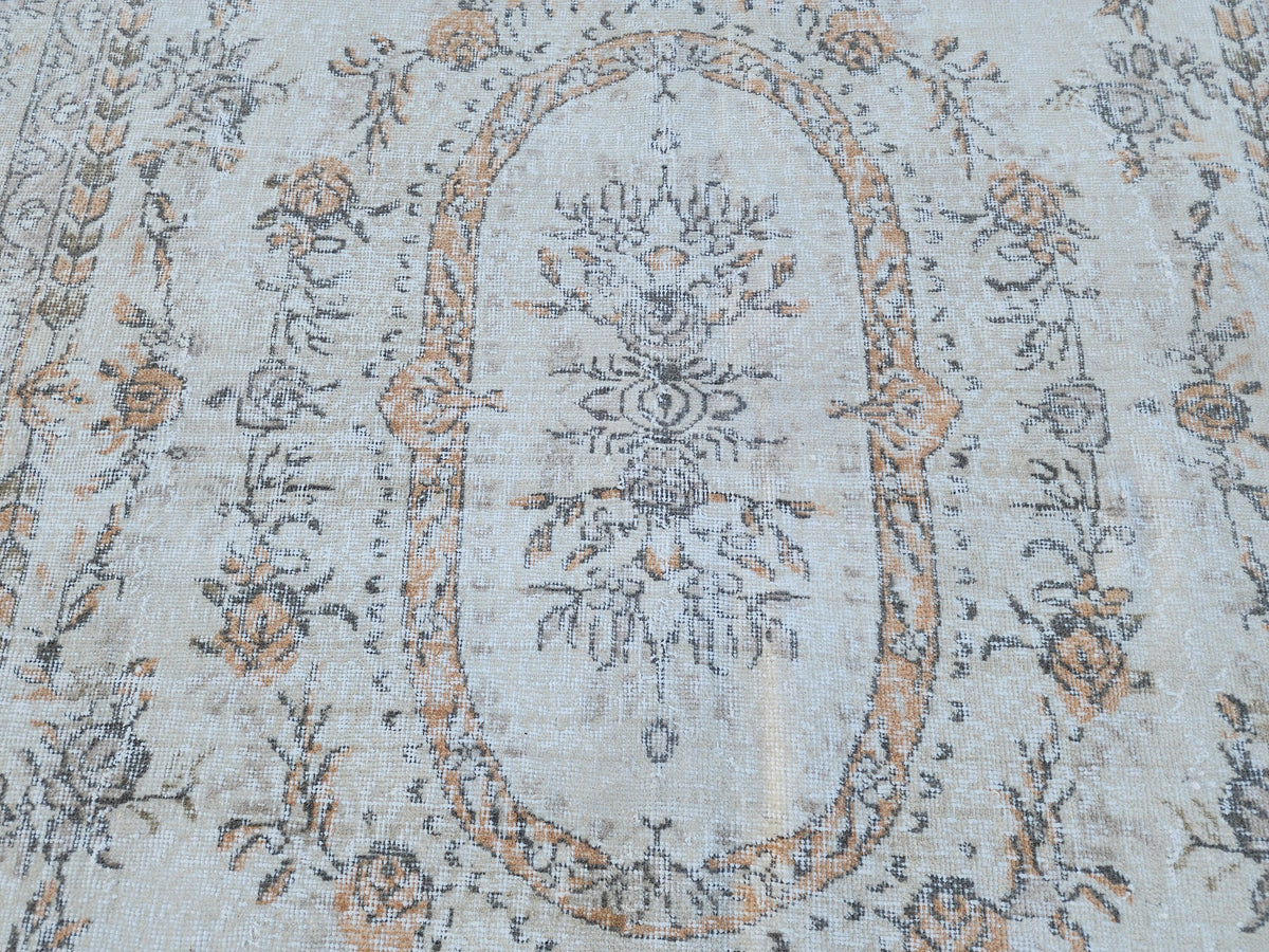 Vintage Isparta Turkish Rug 7x10: Green Oriental Rug