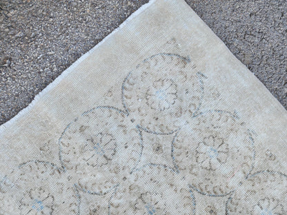 Hand Knotted Wool Rug 6x9: Turkish Isparta Beige Color