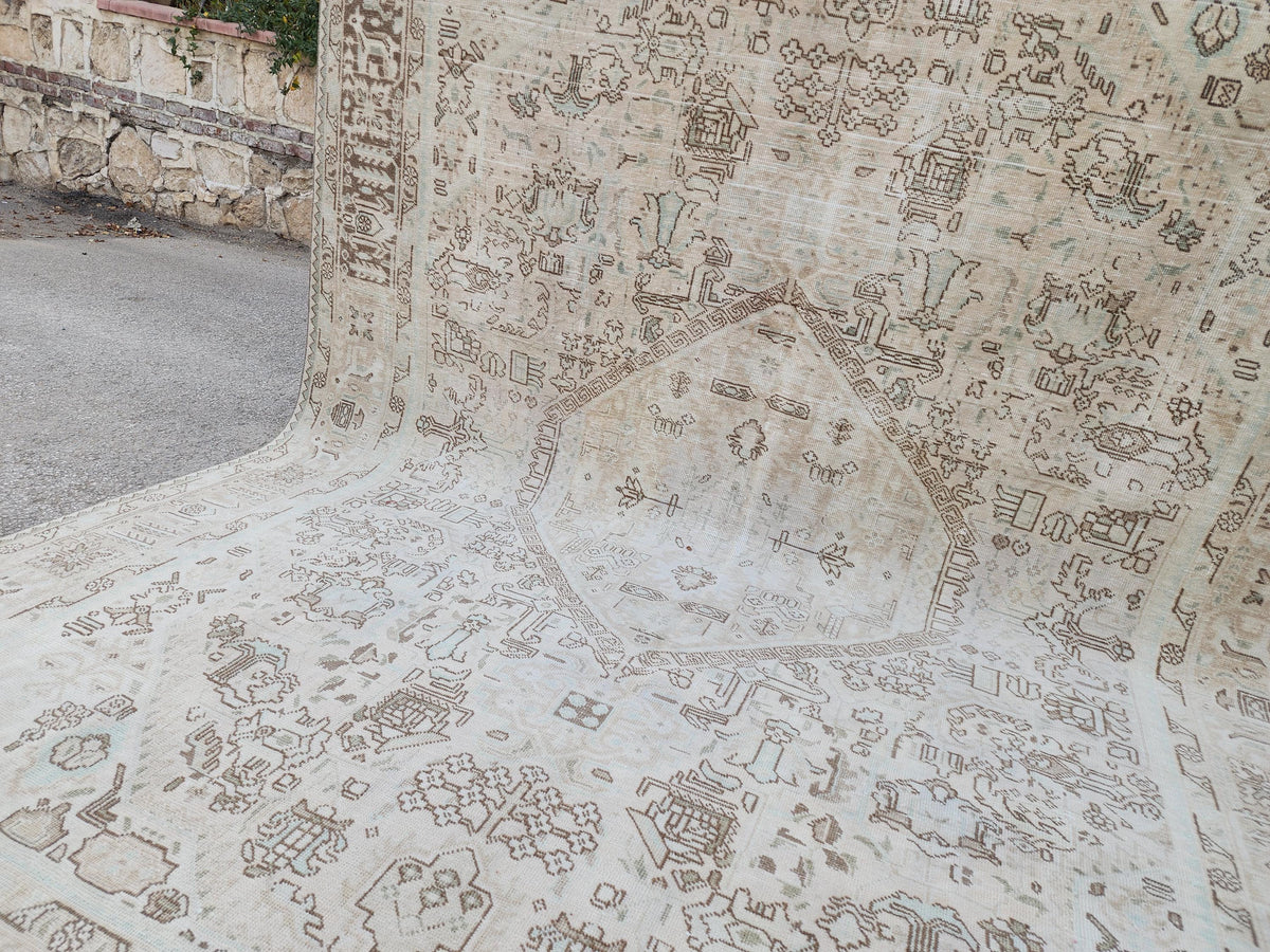 8x11 Neutral Geometric Rug: Oriental Hand Made, Beige and Brown