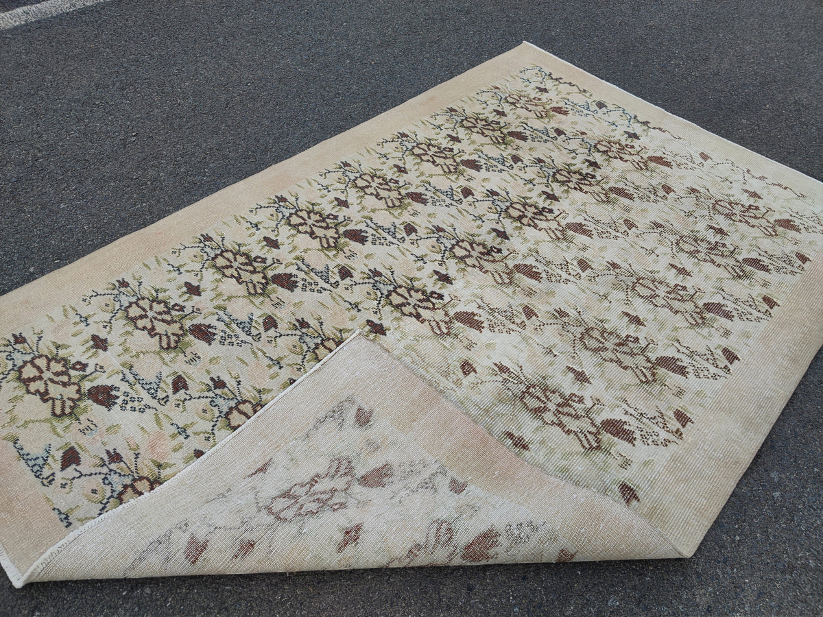 6x9 Handwoven Oushak Rug: Neutral Turkish Wool & Cotton