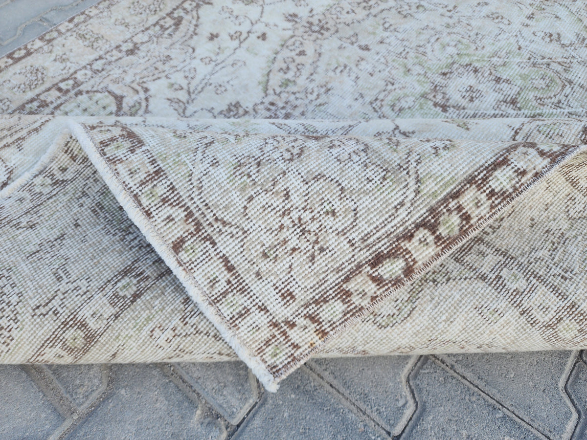 5x8 Vintage Turkish Oushak Rug: Handwoven Wool & Cotton