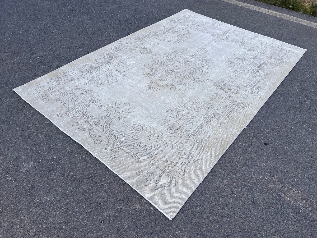 Handwoven Turkish Oushak Rug: 5x8 Vintage Wool & Cotton Area Rug