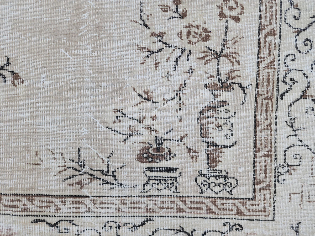 Vintage Oushak Wool Rug 7x10: Muted Medallion Turkish Design