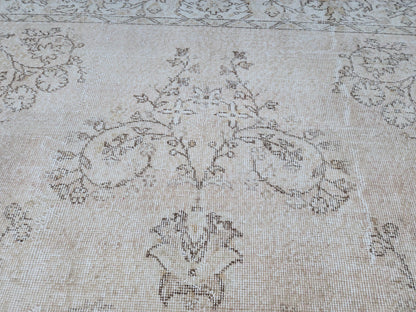 6x9 Vintage Oushak Rug: Handknotted Wool Isparta Carpet