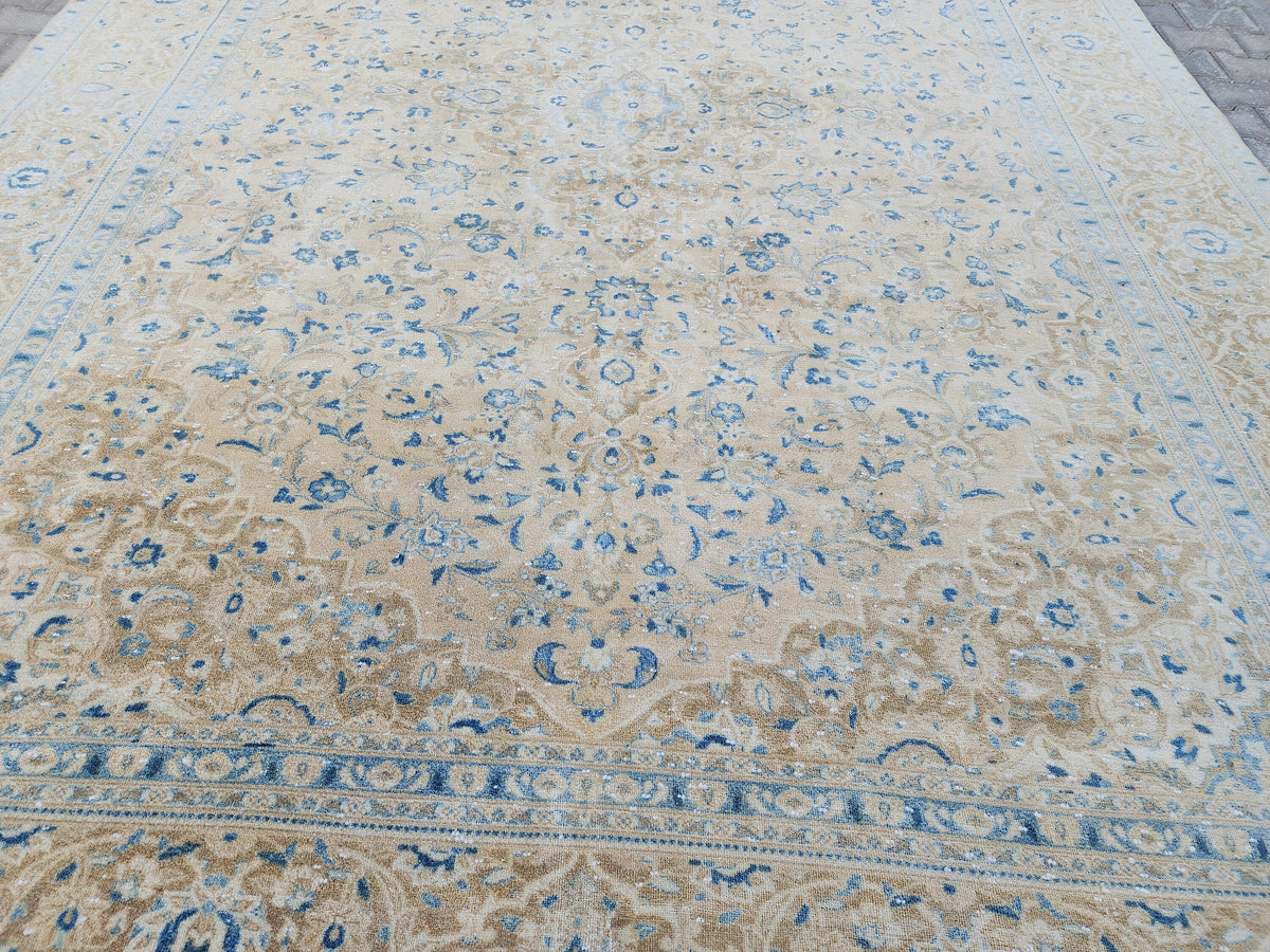 Oversized Vintage Rug 9x13: Hand Knotted Wool, Neutral Blue & Cream