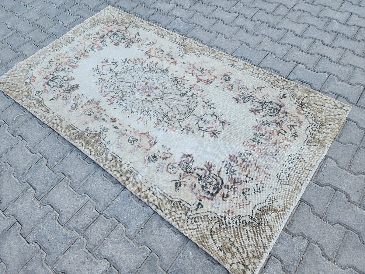 Handwoven Turkish Oushak Rug 3x6: Wool & Cotton Medallion Design