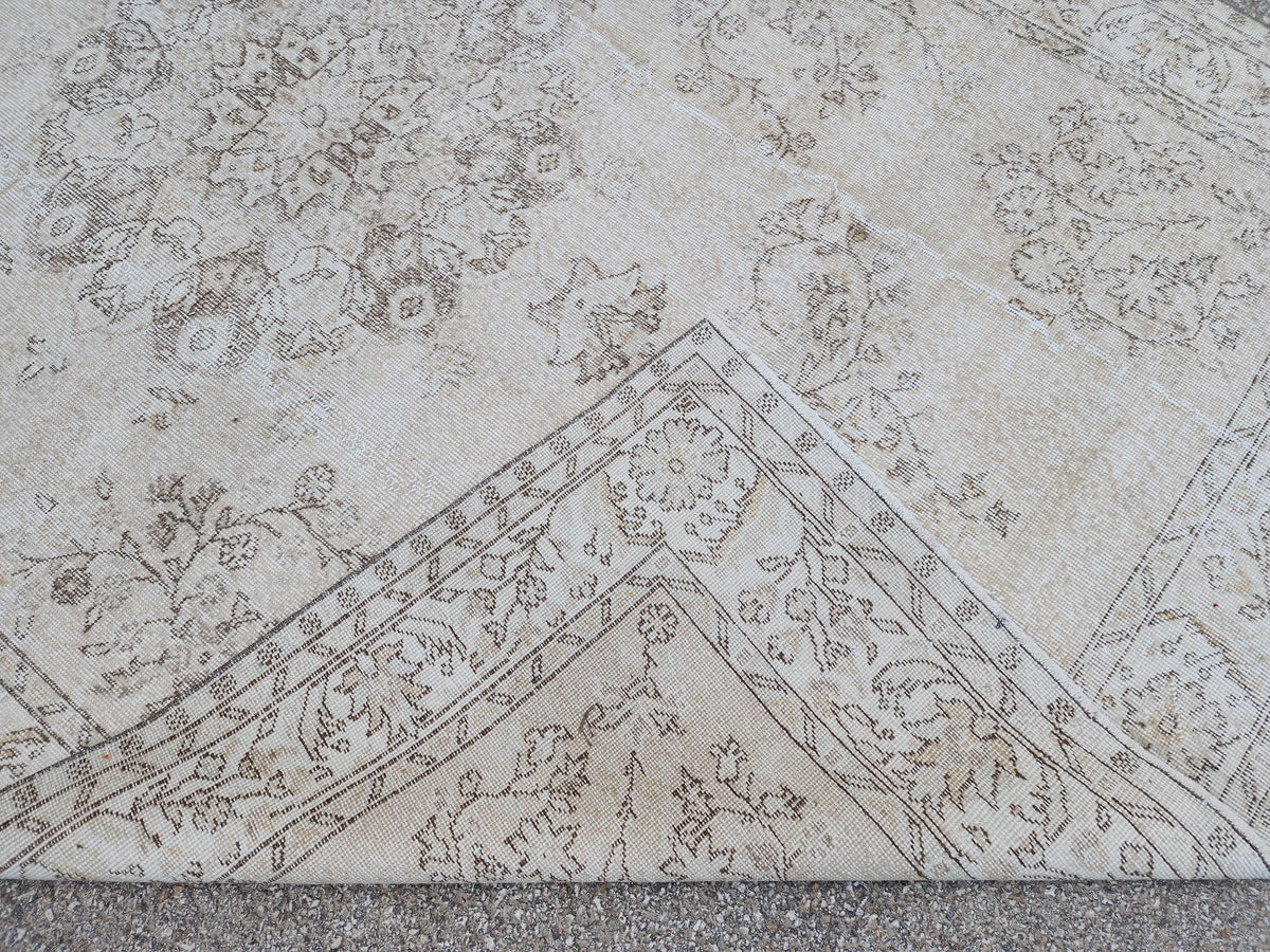 6x9 Vintage Oushak Rug: Handknotted Wool Isparta Carpet
