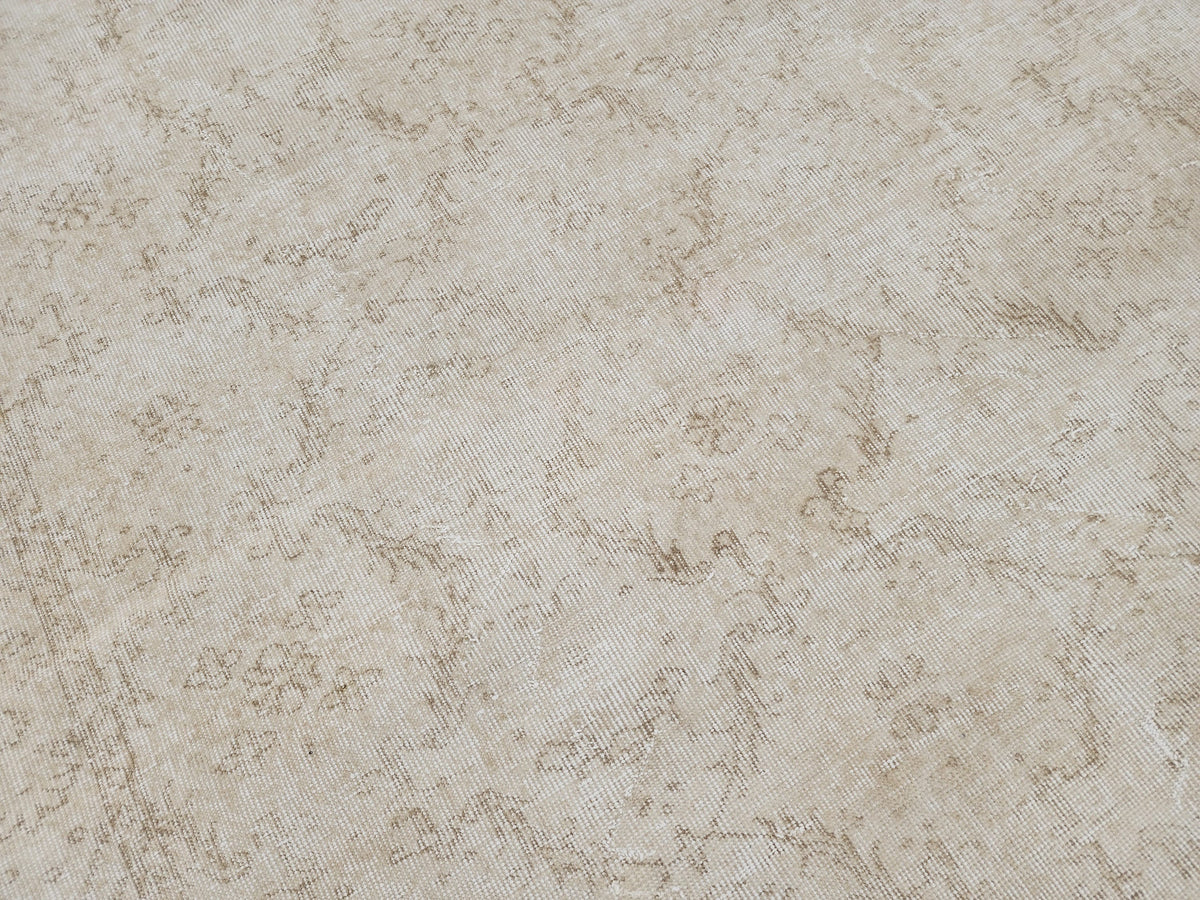 Handwoven Turkish Oushak Rug 5x8: Beige Wool, Rustic Home Decor