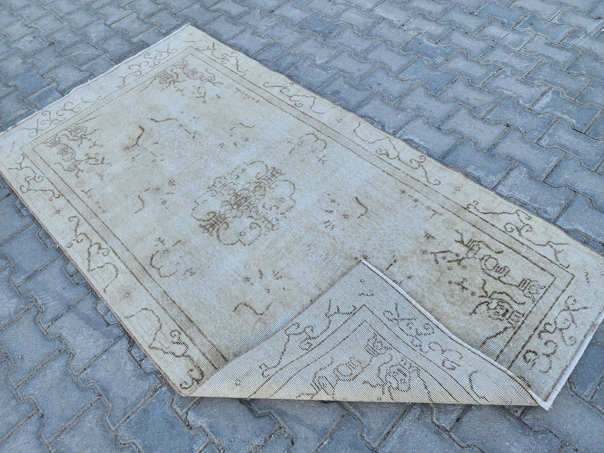 Handwoven Turkish Oushak Rug 4x7: Wool & Cotton Bohemian Kilim