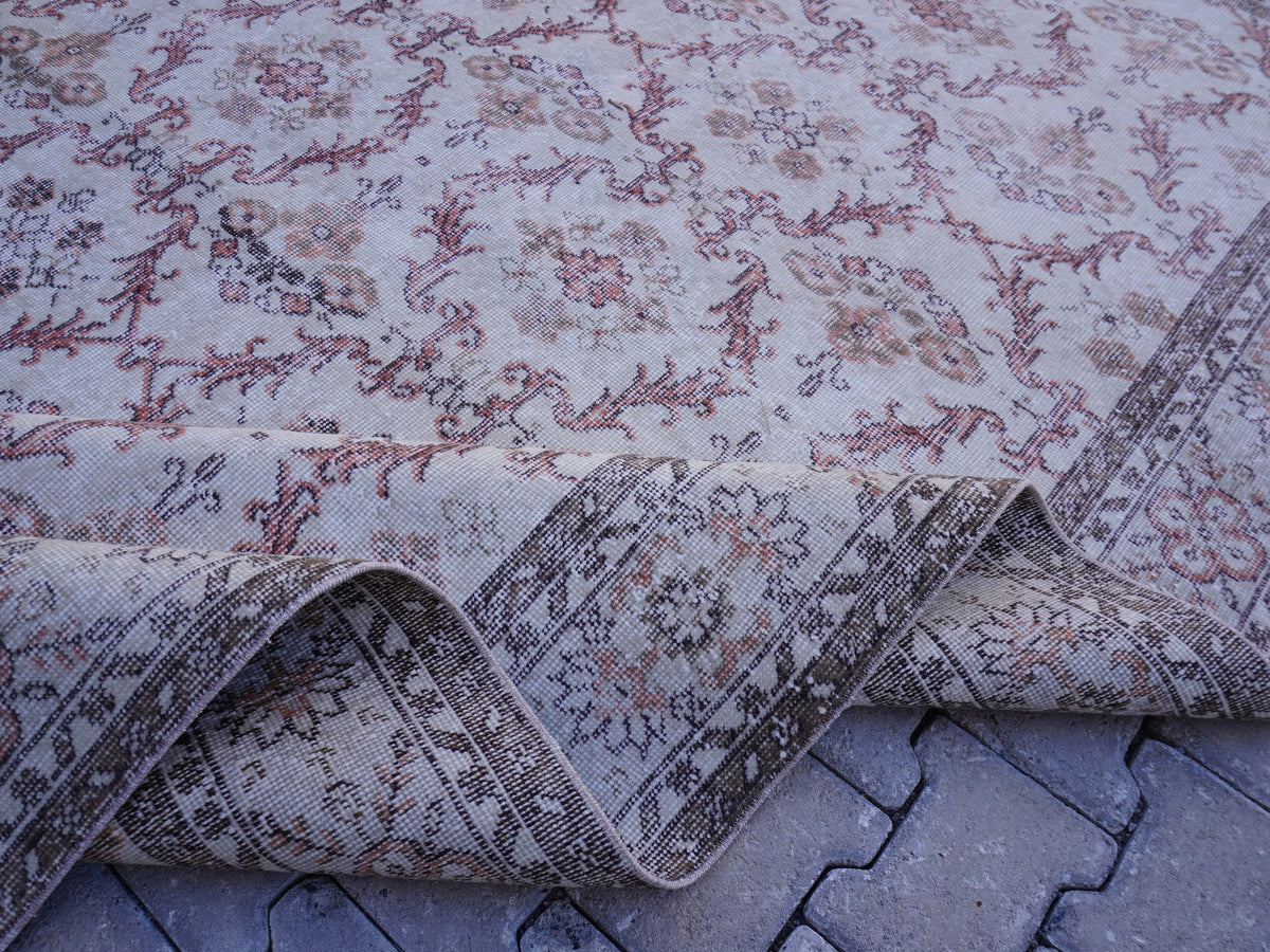 Handwoven Turkish Oushak Rug 6x10: Wool & Cotton Blend