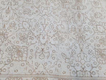Vintage Turkish Area Rug 10x12: Handcrafted Wool Beige Rug
