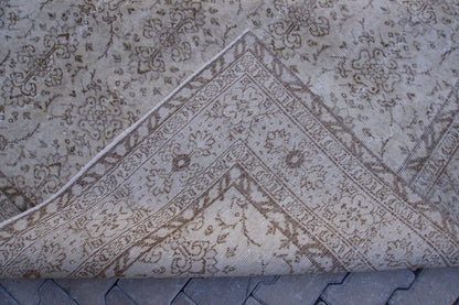 Handmade Turkish Isparta Rug: 7x10 Beige Oriental Area Rug