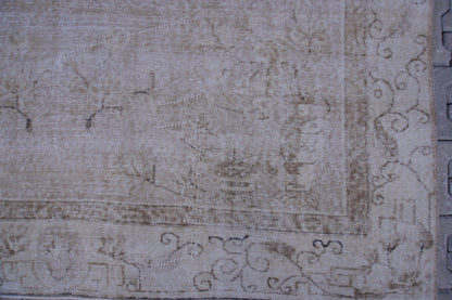 6x9 Handwoven Turkish Oushak Rug: Neutral Beige Wool, Oriental Style