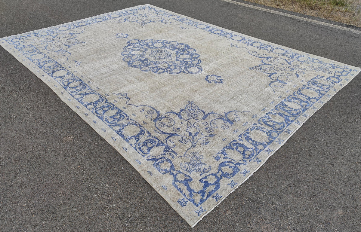 9x13 Blue Medallion Turkish Oushak Rug: Hand-Knotted Wool Vintage Rug