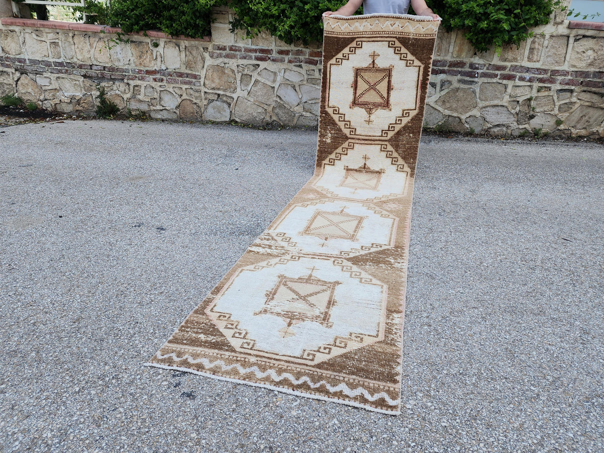 2x11 Turkish Oushak Wool Runner Rug: Bohemian Farmhouse Hallway Decor