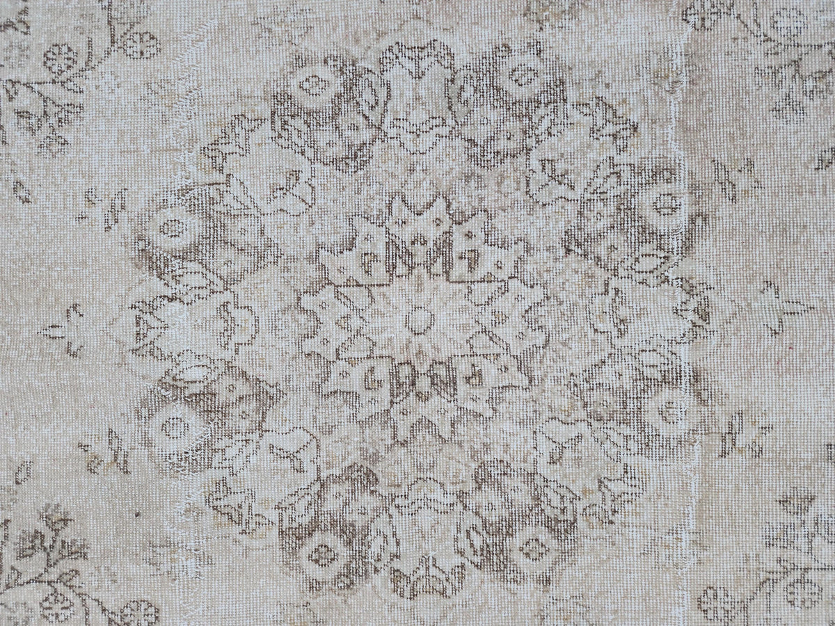 6x9 Vintage Oushak Rug: Handknotted Wool Isparta Carpet