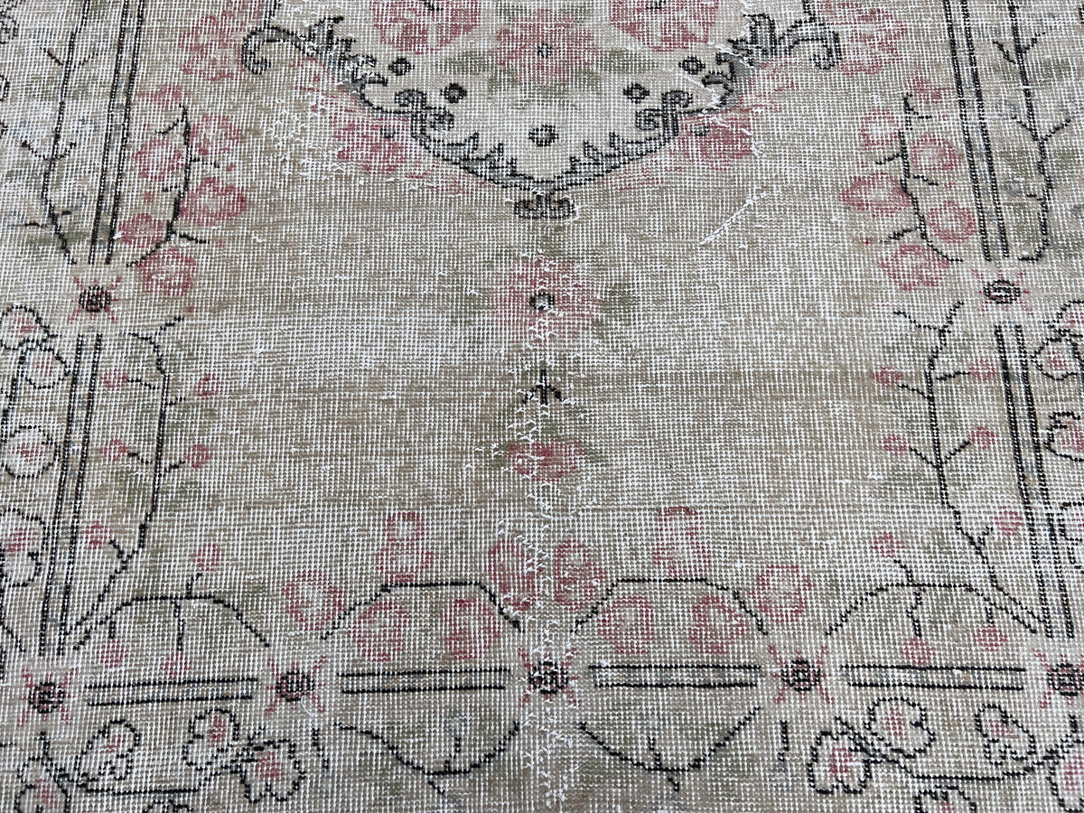 Handwoven Turkish Oushak Rug: 50/50 Wool Cotton Blend