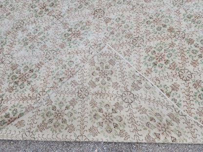 Wool Oushak Rug 6x9: Handwoven Turkish Beige Geometric Rug