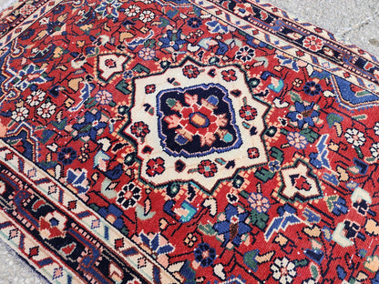 Antique Wool Runner Rug 3x9: Handcrafted Red Ann Blue Color, Farmhouse Decor