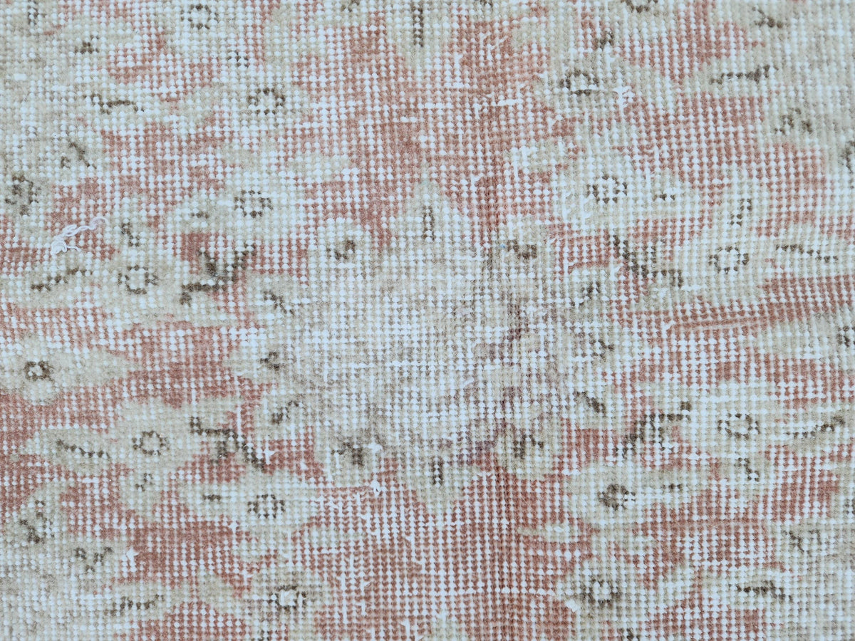 Vintage Turkish Oushak Rug 7x10: Hand-Knotted Wool, Distressed Beige