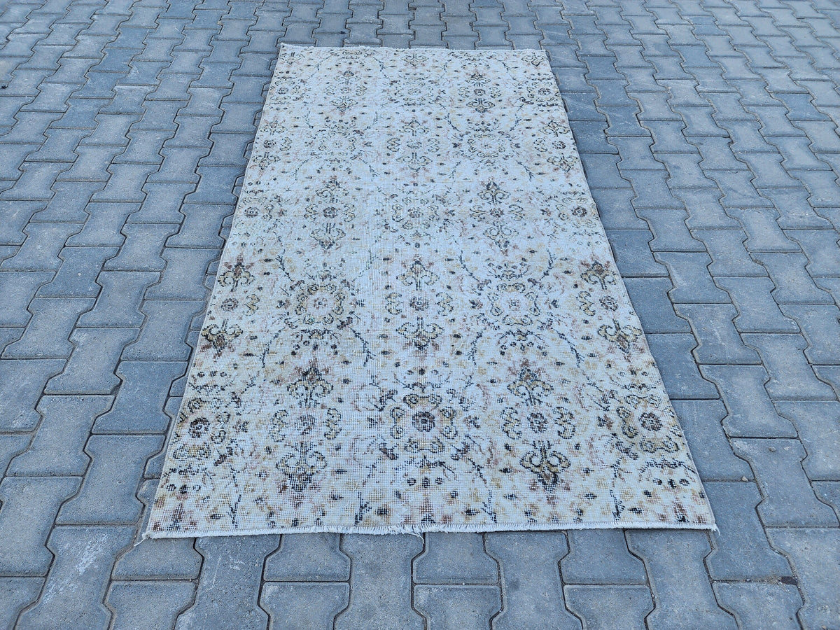Handwoven Turkish Oushak Rug: 3x6 Neutral Wool & Cotton