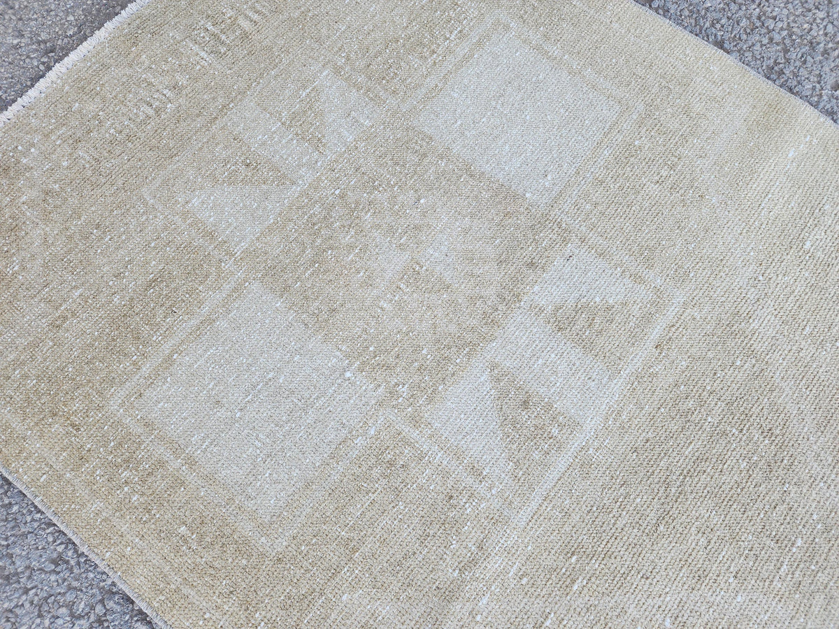 3x11 Neutral Turkish wool Runner: Hand Made Geometric Design