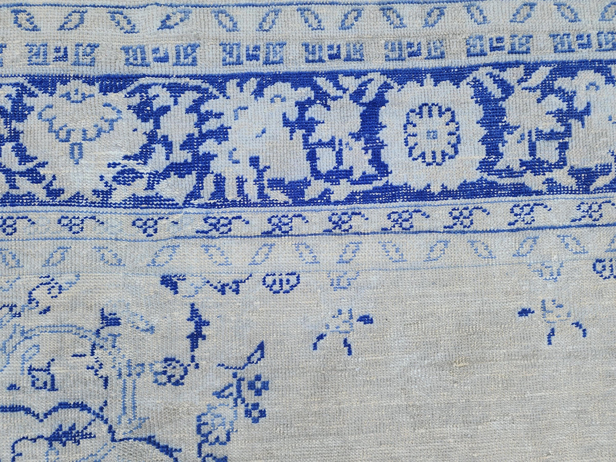 Vintage Oushak Rug 8x11: Blue Medallion Turkish Hand-Knotted Wool Area Rug