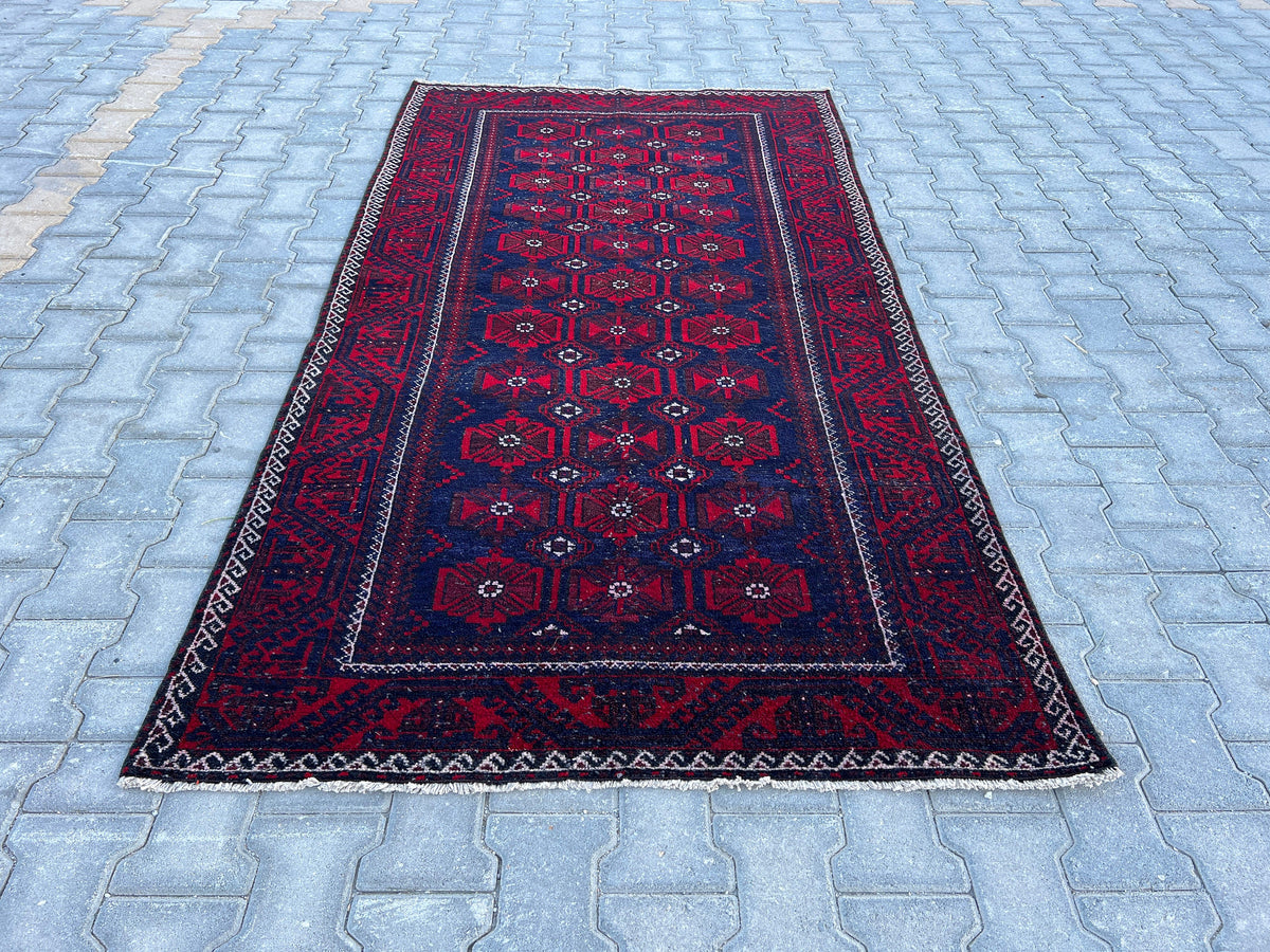 4x7 Vintage Turkmen Rug: Hand-Knotted Wool Turkish Rug