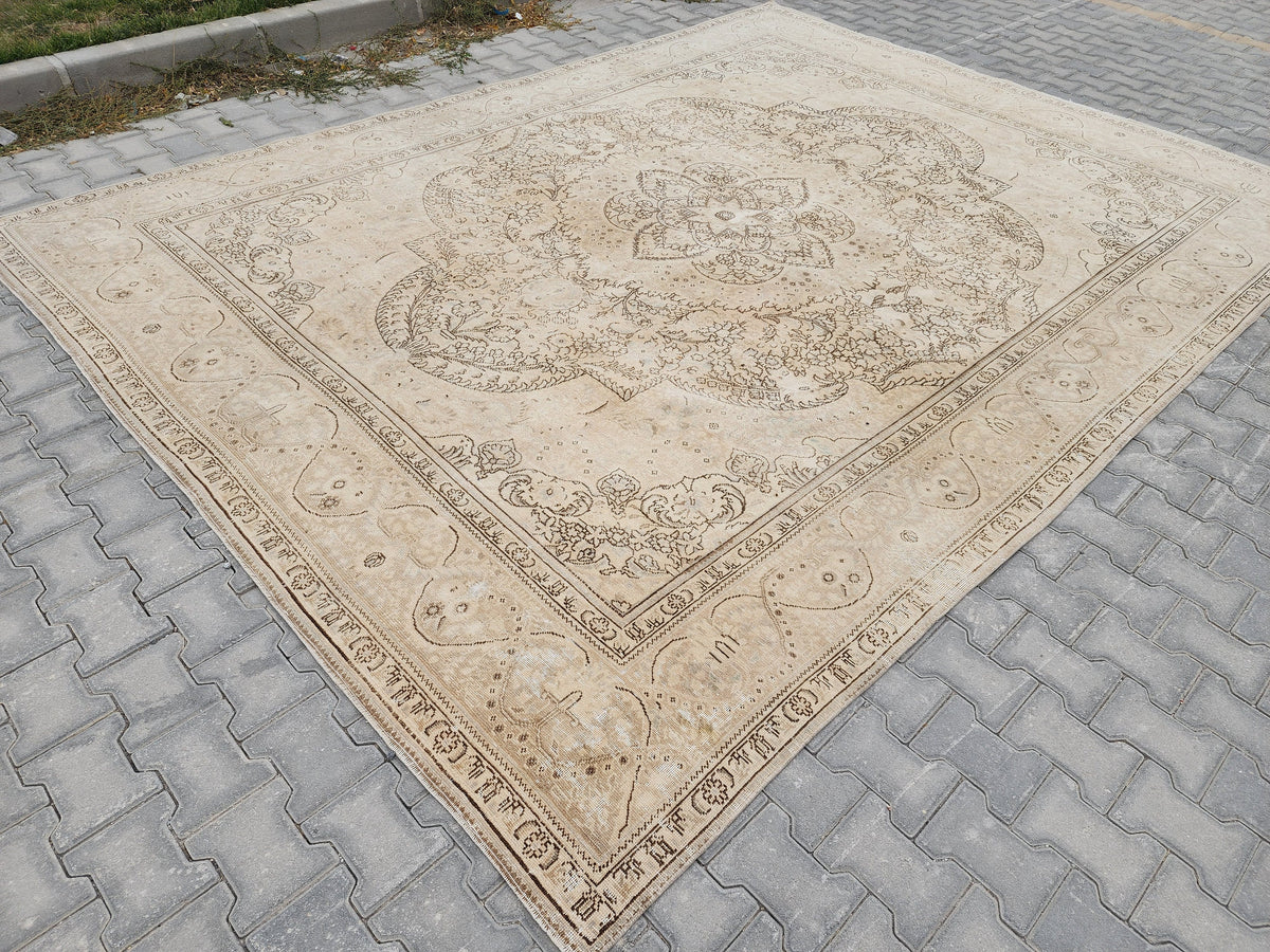 9x12 Vintage Turkish Oushak Rug: Hand Knotted Wool, Gray Cream