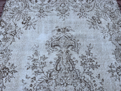 Handwoven Turkish Oushak Rug: Wool & Cotton Blend, Isparta Design