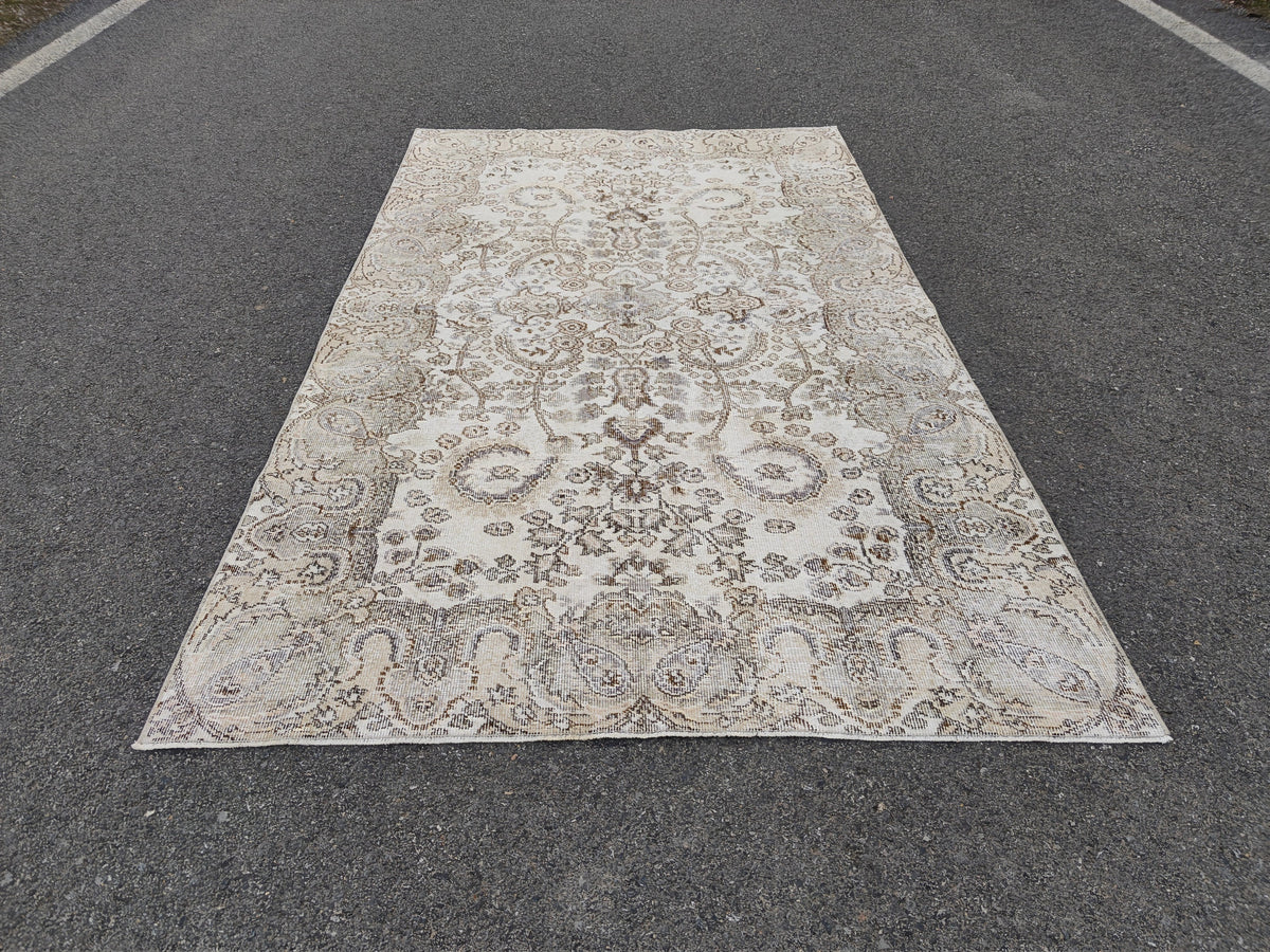 Handwoven Turkish Oushak Rug 5x8: Neutral Boho Decor